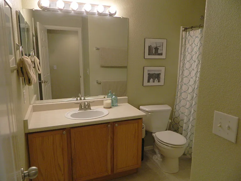 11342 Niagara St — Photo 20