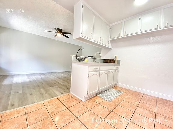 4th image of 1443 W 105th St #7A
