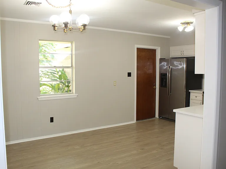 1414 N Live Oak St — Photo 16