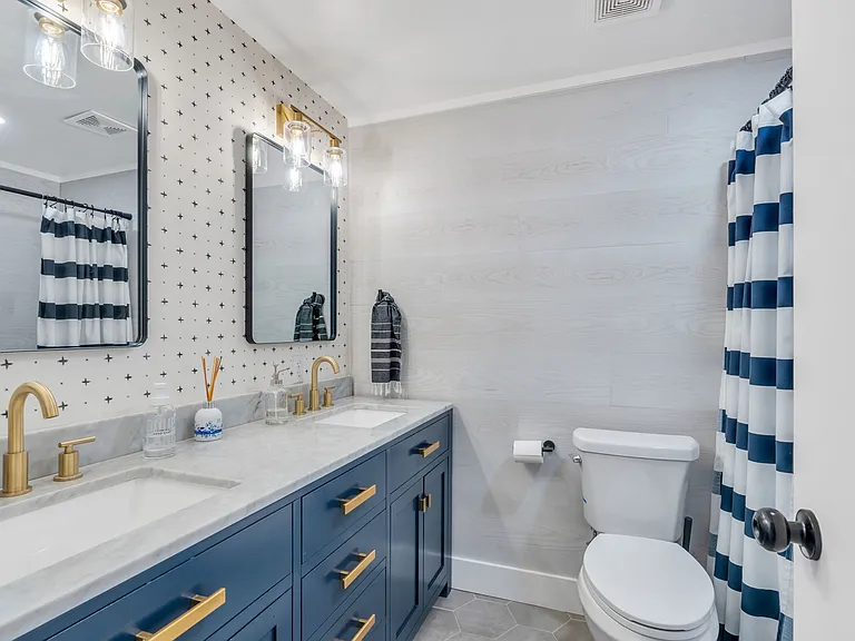 804 Walnut Ave — Photo 1