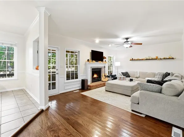 1388 Chatley Way, Woodstock, GA 30188