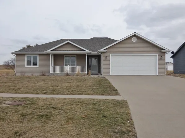 788 182nd Ave, Pella, IA 50219