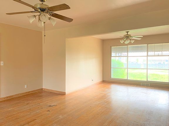 4th image of 808 SW 39th St