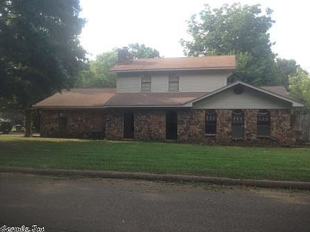 1st image of 115 E Cloverdale Dr