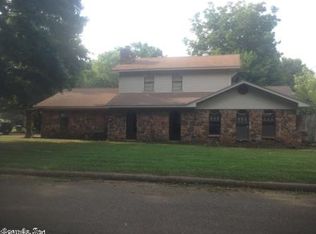 115 E Cloverdale Dr, Brinkley, AR 72021