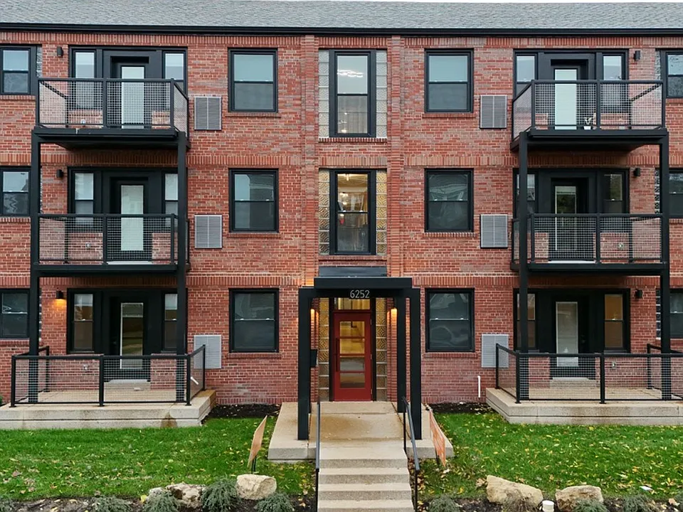 6252 Southwood Ave.