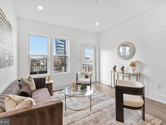 4th image of 113 18th St SE #2