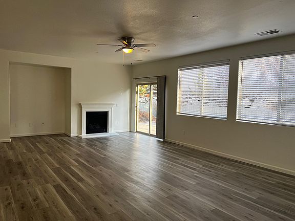 3rd image of 501 S Sand Crane Cir