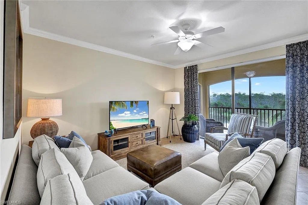 2 bed, 2.0 bath, 1232 sqft, $7,250 — Photo 4