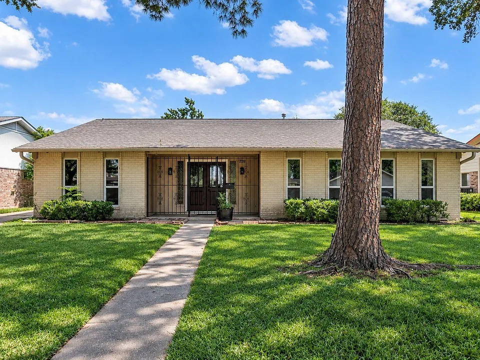 7311 Lacy Hill Dr