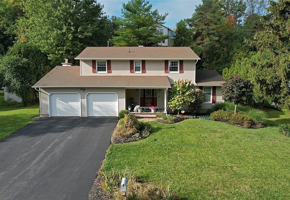 1st image of 516 Standish Dr