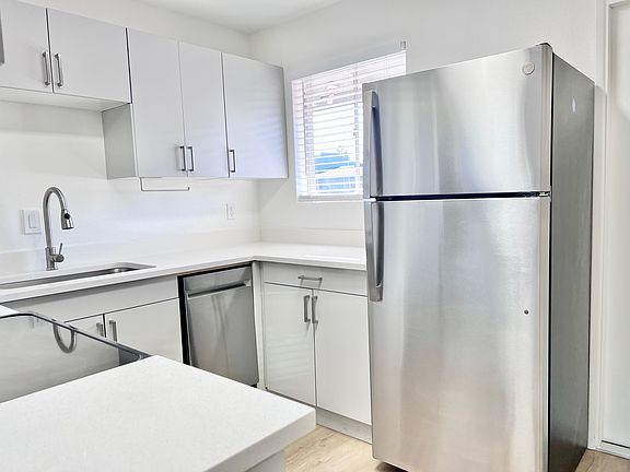 2nd image of 2019-2035 E Turney Ave #B9c67c4e0