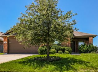 1700 Kings Glen Ln, Fort Worth, TX 76140