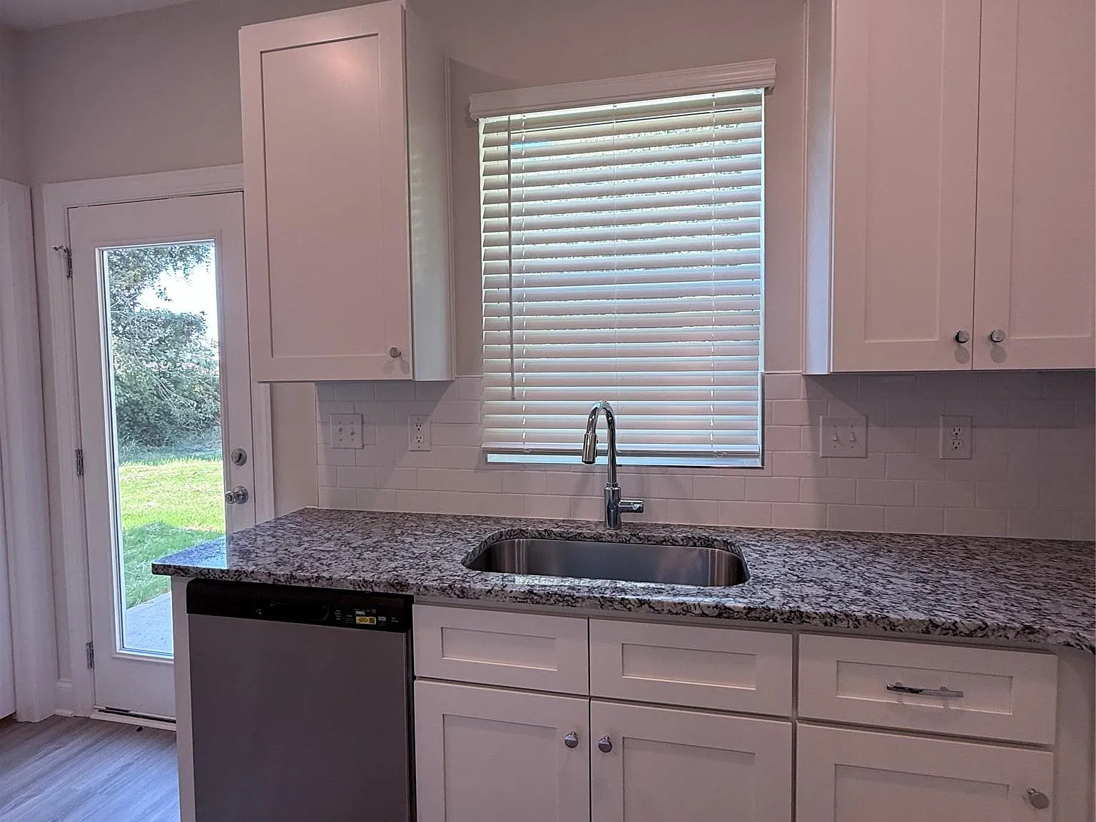 3 bed, 2.5 bath, $1,850 — Photo 4