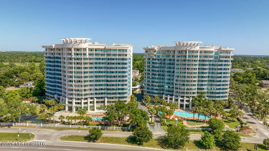 2 bed, 2.0 bath, 1069 sqft, $2,650 — Photo 1