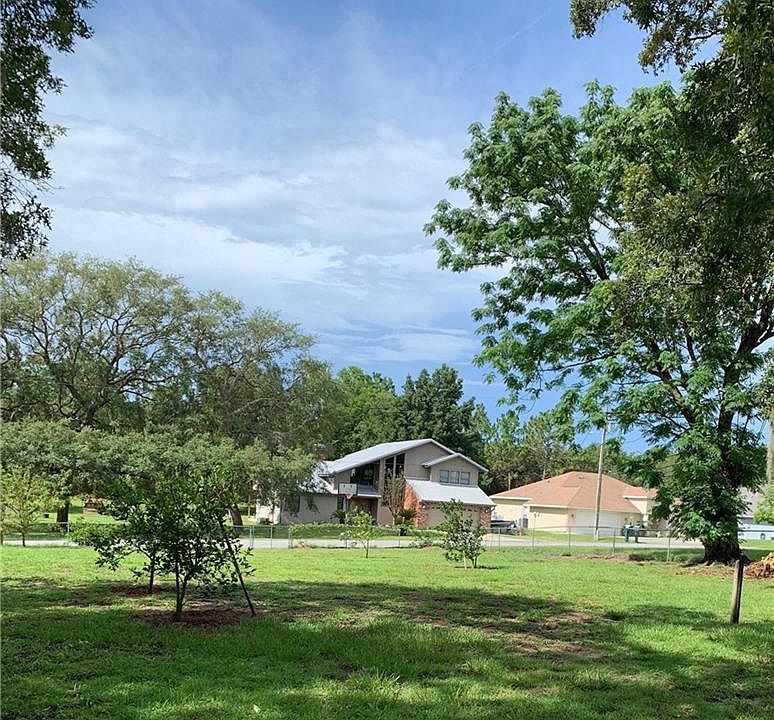 1st image of 5651 W Woodside Dr