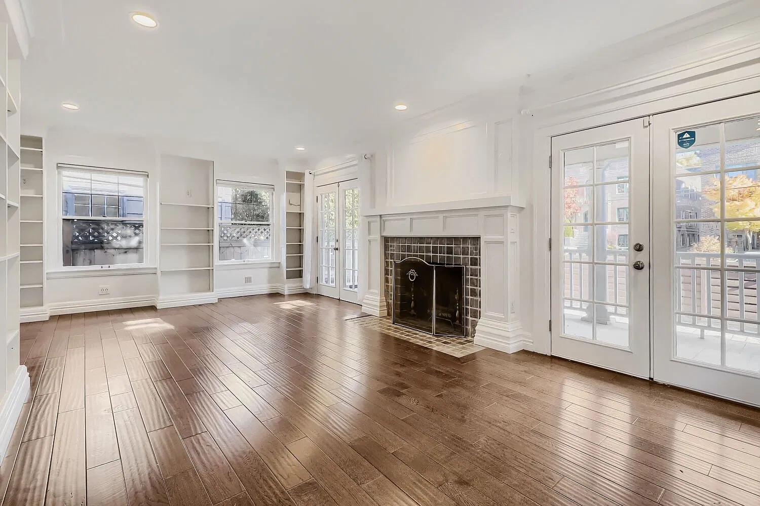 4BR/3BA Renovated Capitol Hill Home incl. Private 1BR ADU | 3,200 Sq Ft | A/C | Utilities Included — Photo 3
