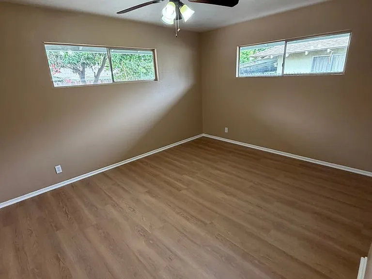 1513 Alpine Ln — Photo 10