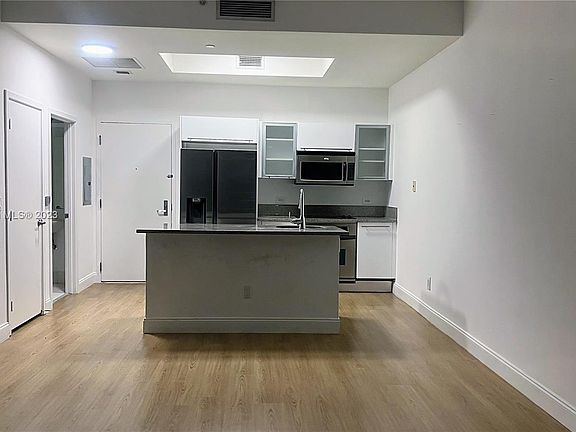 3rd image of 888 Biscayne Blvd #4807MB