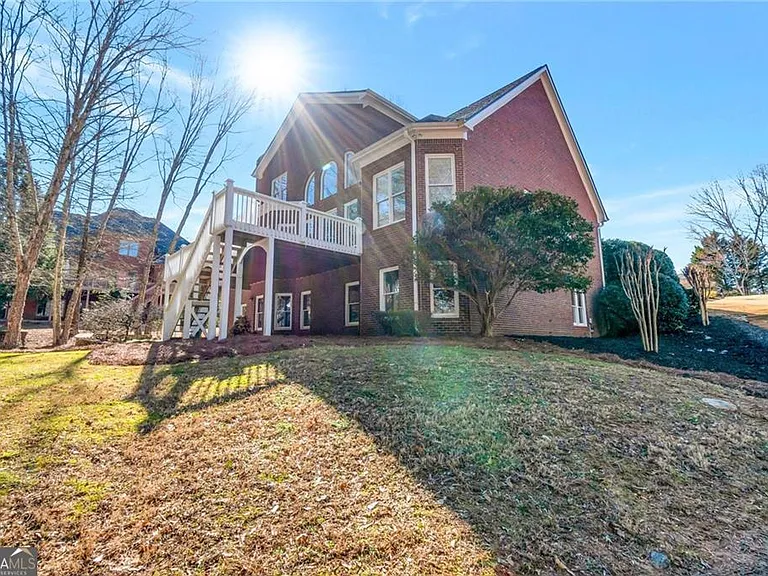 115 Wolf Willow Ct — Photo 50