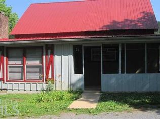 160 Mulberry St #3, Ellijay, GA 30540