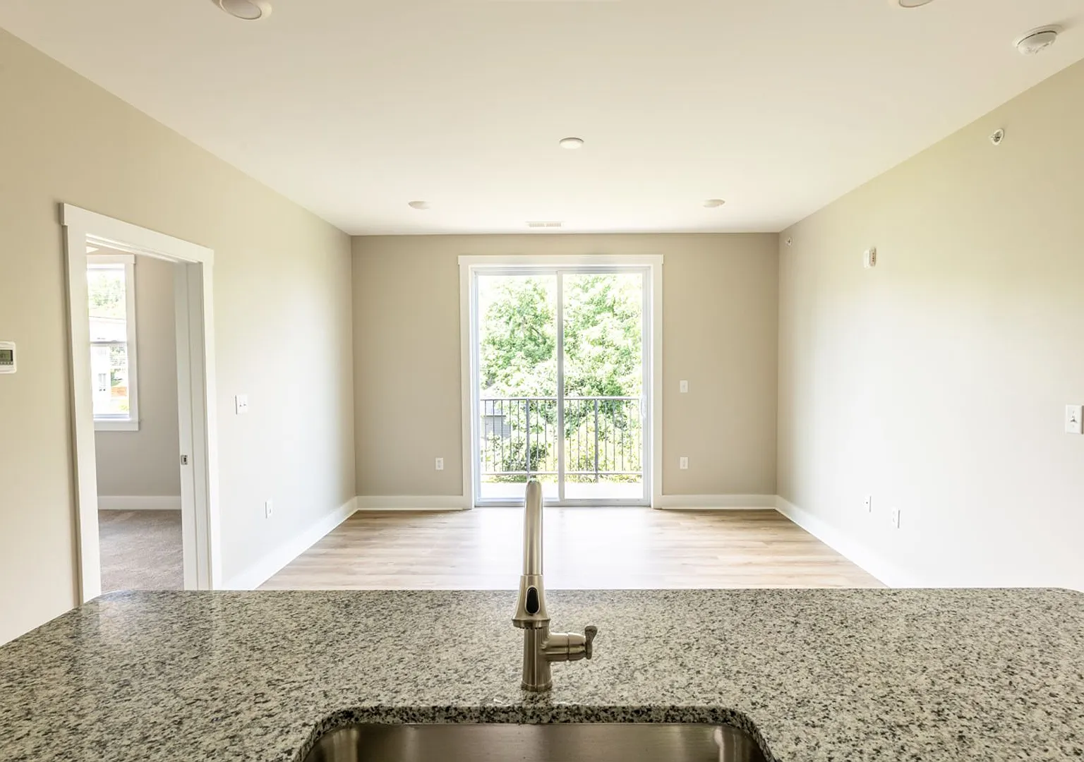 Druid Ave Apartments — Photo 3