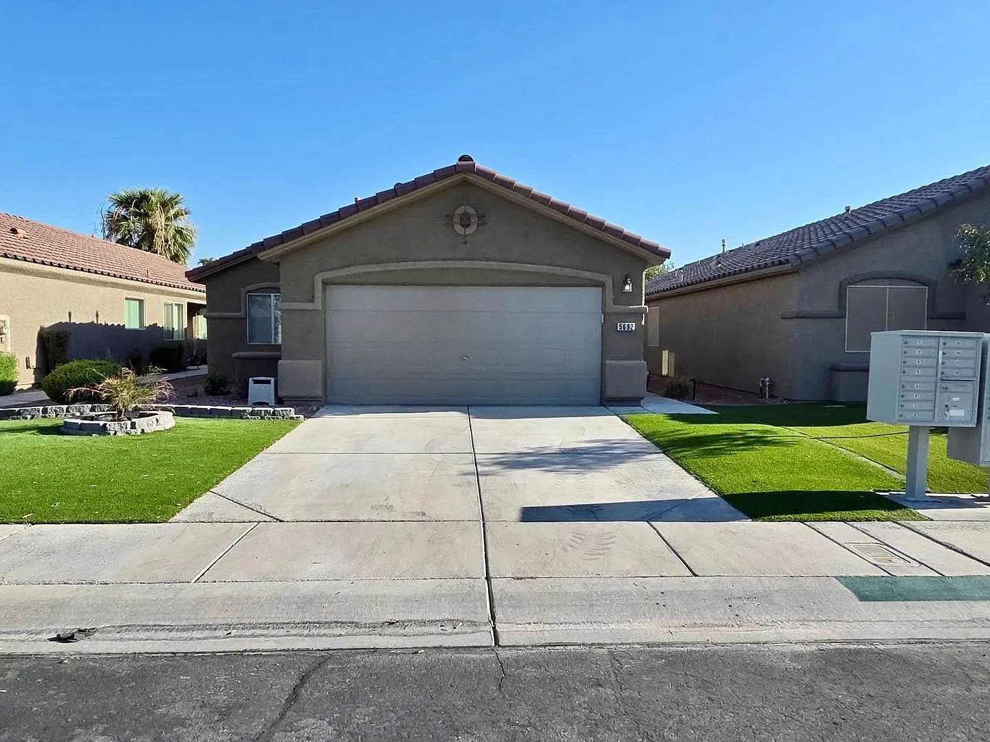 Stallion Mountain Single story Gated Community 3 bedroom for Rent — Photo 1