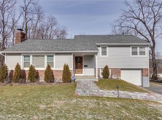 15 Downing Dr, White Plains, NY 10607