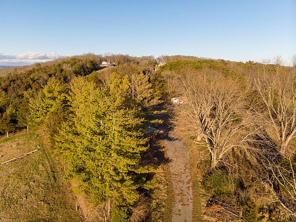 4th image of 5550 Thornspring Heights Ln