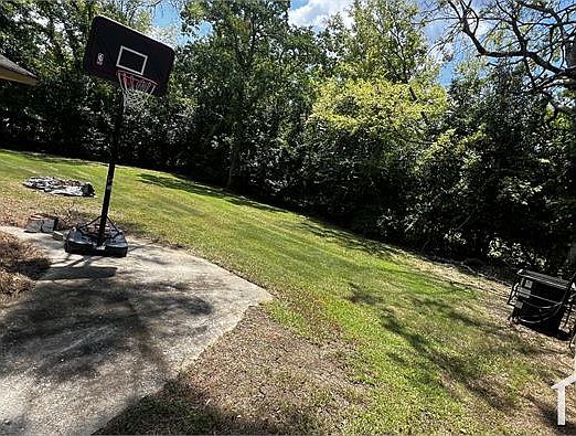 2nd image of 3820 Quenby Dr