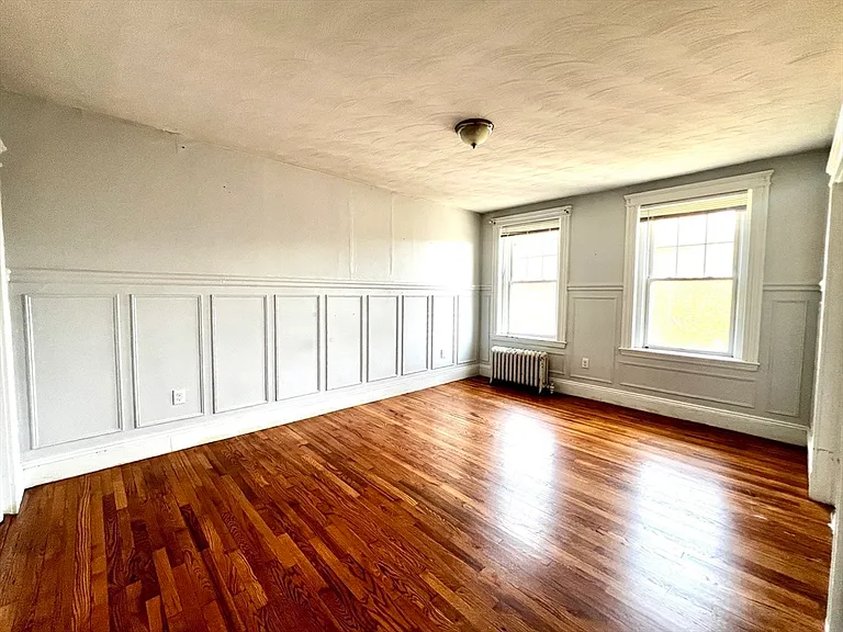 76 Babcock St #3 — Photo 1
