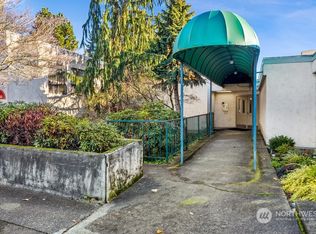 15209 Sunwood Blvd APT B36, Tukwila, WA