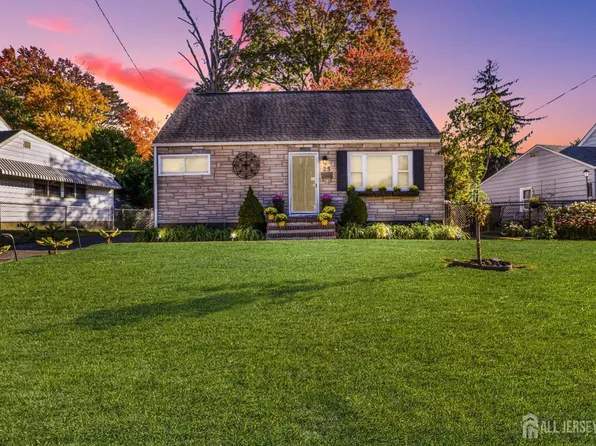 25 Wilcox Rd, New Brunswick, NJ 08901