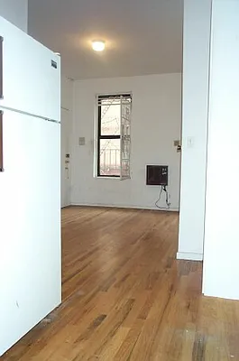 Rented by Tower Brokerage | media 13