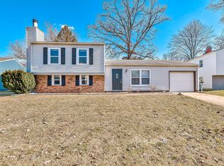 4010 Eastmont Dr, South Bend, IN 46628