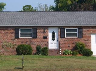 441 Fox Hill Rd, Hampton, VA 23669