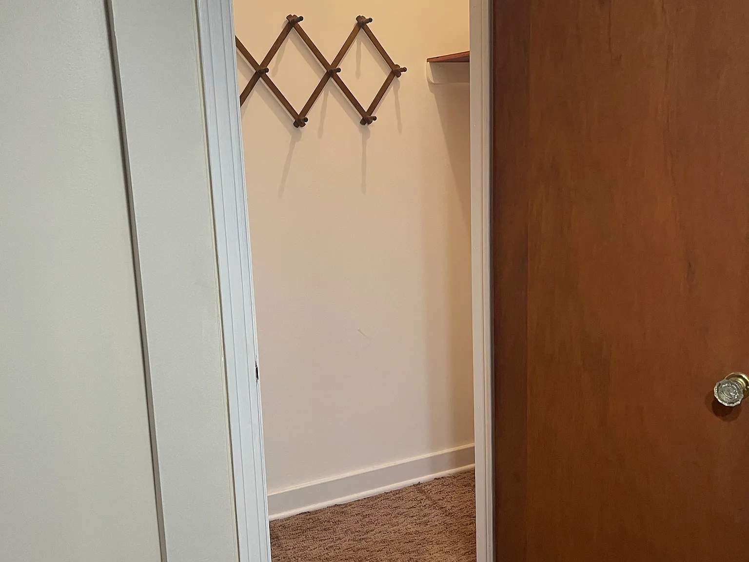 7023 Magoun Ave — Photo 4