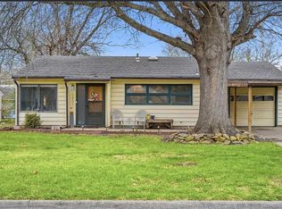 1533 SW 23rd Park, Topeka, KS 66611