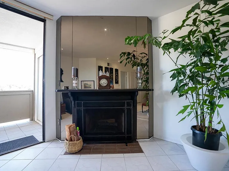 3098 Rue Dorleans #311 — Photo 30
