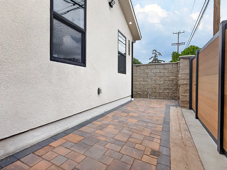 17501 Los Alimos St #10809 — Photo 41