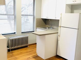 3066 37th St APT 1R, Astoria, NY 11103