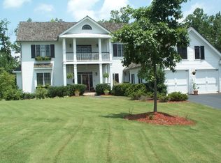 211 River Sound Ln, Dawsonville, GA 30534