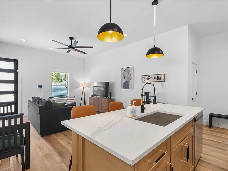 8007 Cora St #A — Photo 19