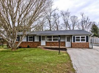 3109 Walnoaks Rd, Knoxville, TN 37921