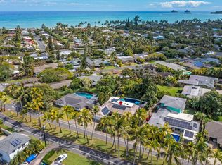 1330 Kainui Dr, Kailua, HI 96734