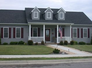 10 Boulder Dr, Stuarts Draft, VA 24477