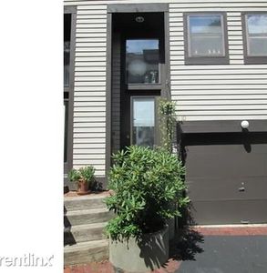 111G Trowbridge St, Cambridge, MA, 02138