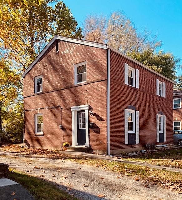 1st image of 721 Clarendon Pl