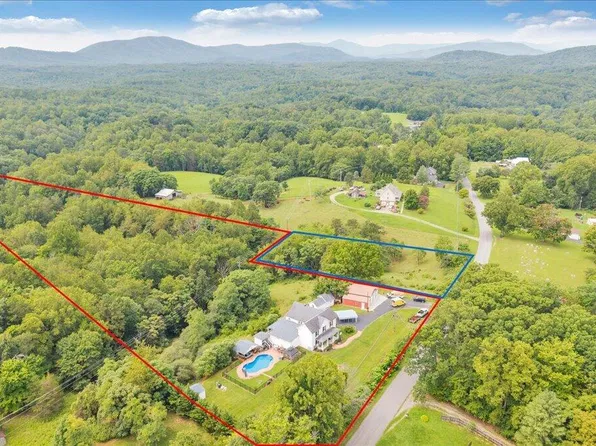 1150 Drewrys Hill Rd, Vinton, VA 24179
