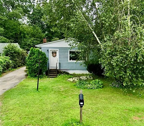 190 E Shore Dr Photo 1